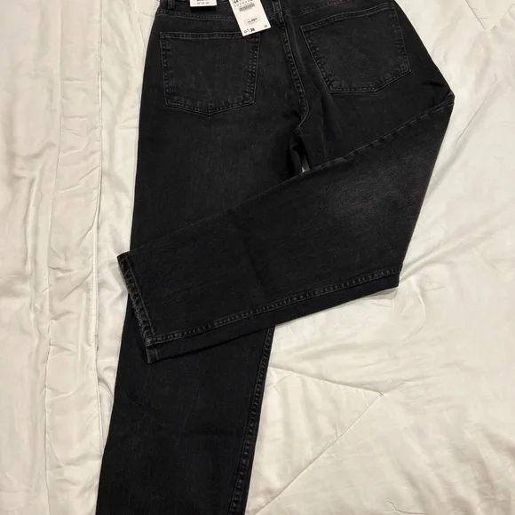 Zara Comfort Fit Mom Jeans - Black - Picture 5 of 7